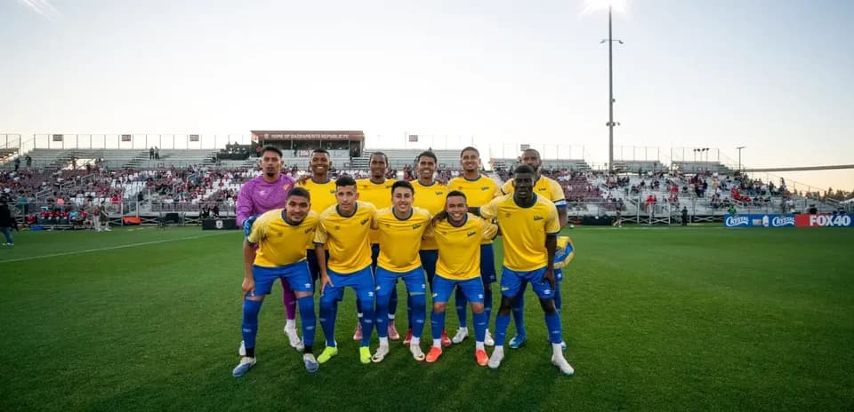 Equipo de Sacramento Republic antes del partido