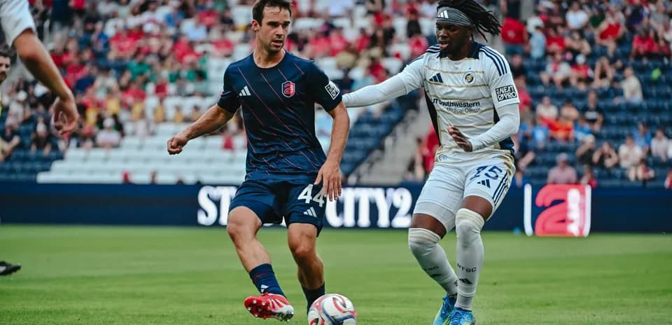 Jugador de North Texas contra St. Louis City II