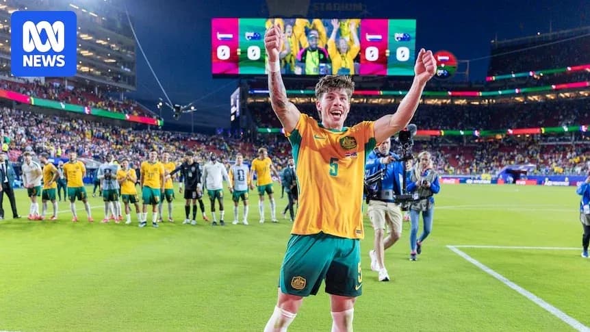 Jugador de Australia celebrando en el campo después del partido
