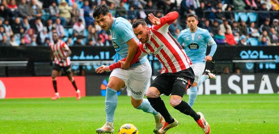 Jugador de Athletic Club y Celta Vigo en acción