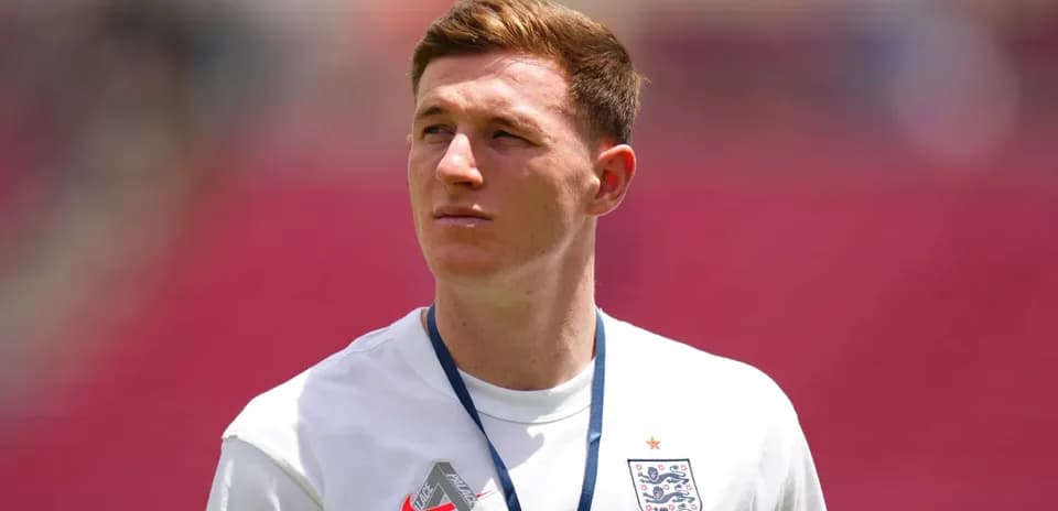 Jugador de Inglaterra observando antes del partido