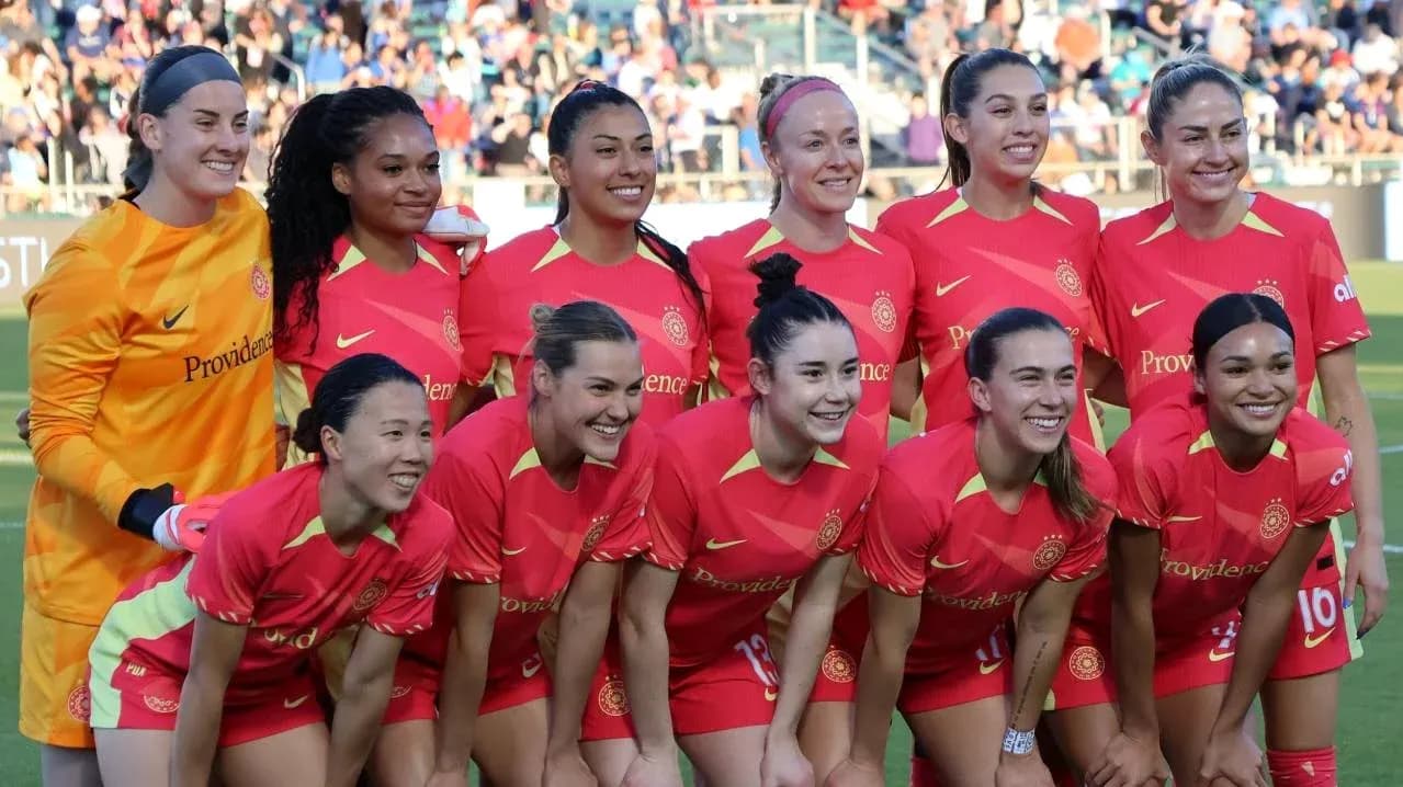 Jugadoras del Portland Thorns W en alineación