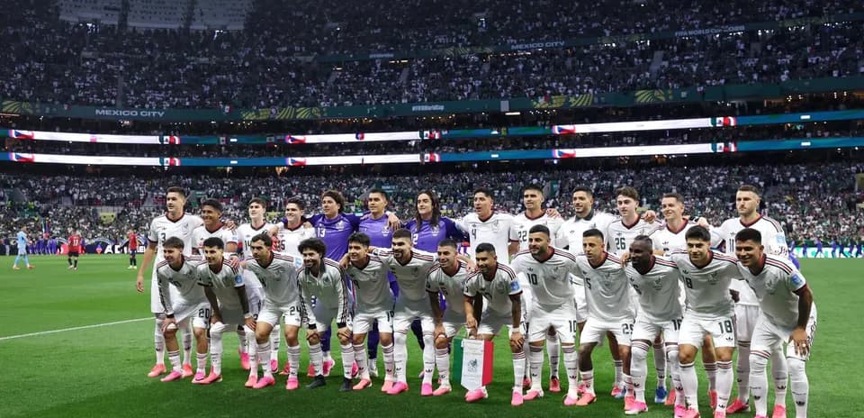 Equipo de México posando en el Mundial 2026