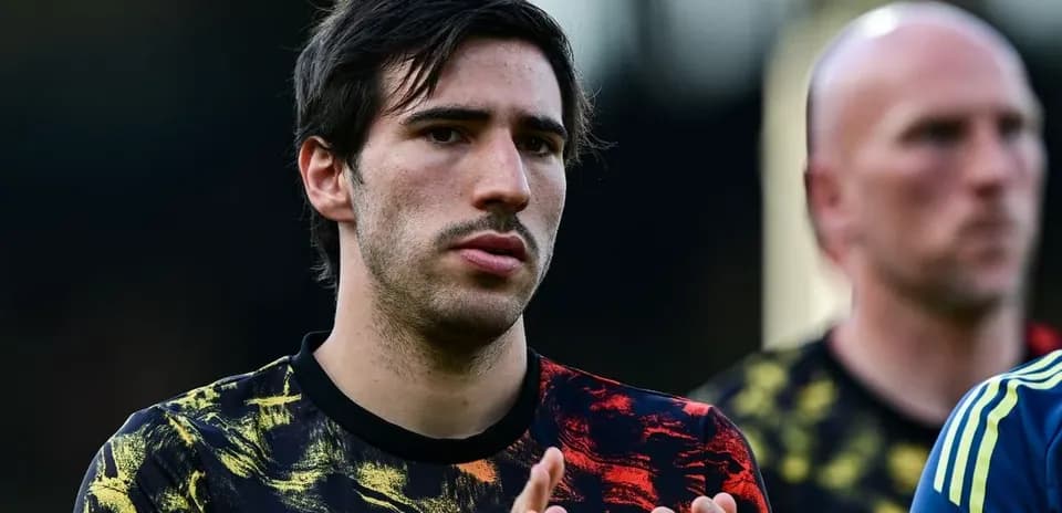 Jugador aplaudiendo durante el calentamiento del equipo
