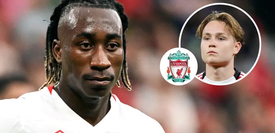 Jugador en acción con logo de Liverpool en esquina