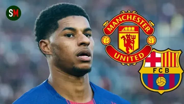 Jugador de fútbol con logos de Manchester United y Barcelona