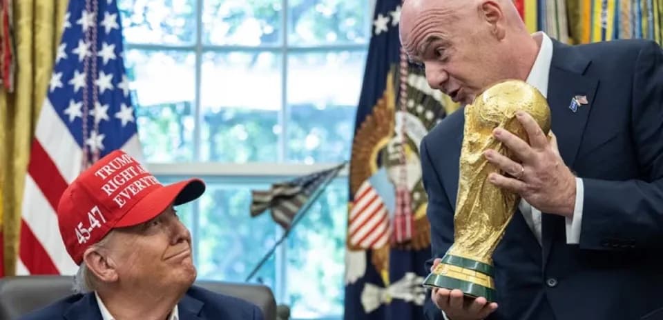 Presentación de la Copa Mundial en oficina oval