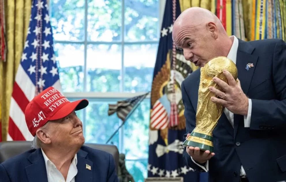 Presentación de la Copa Mundial en oficina oval