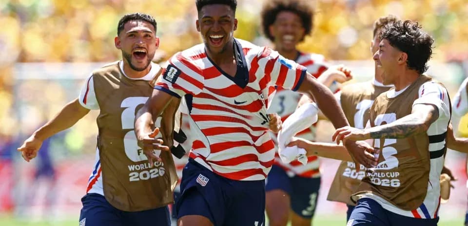 Jugadores de Estados Unidos celebrando un gol