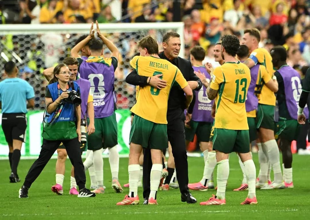 Jugadores de Australia celebrando tras el partido