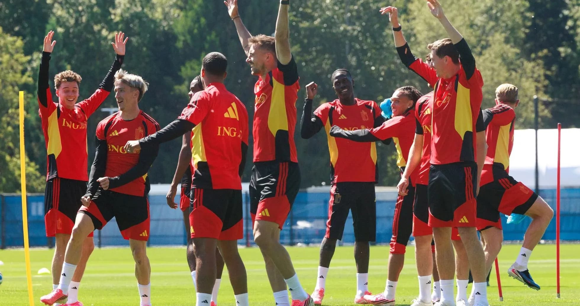 Jugadores de Bélgica entrenando para el Mundial