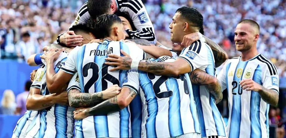 Celebración de jugadores de Argentina en partido
