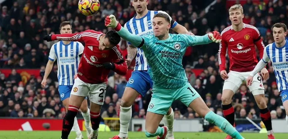 Acción en el partido Brighton vs Manchester United