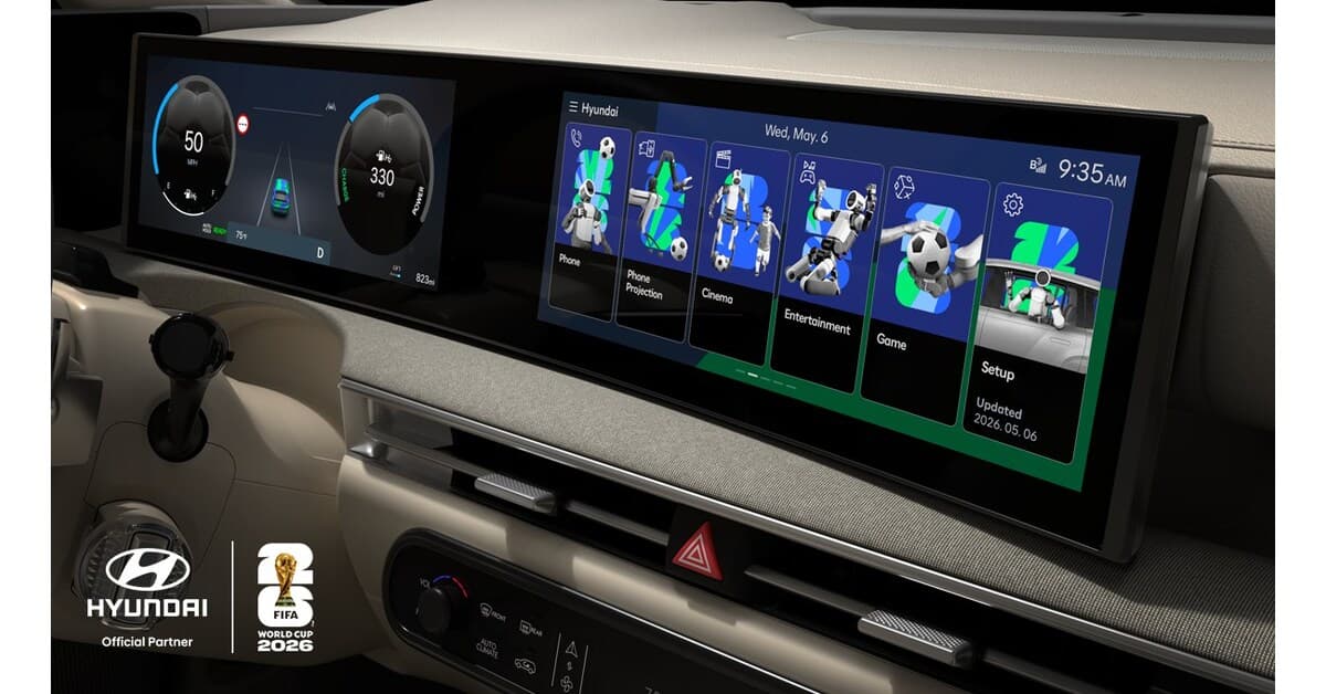 Pantalla de información y entretenimiento en un coche