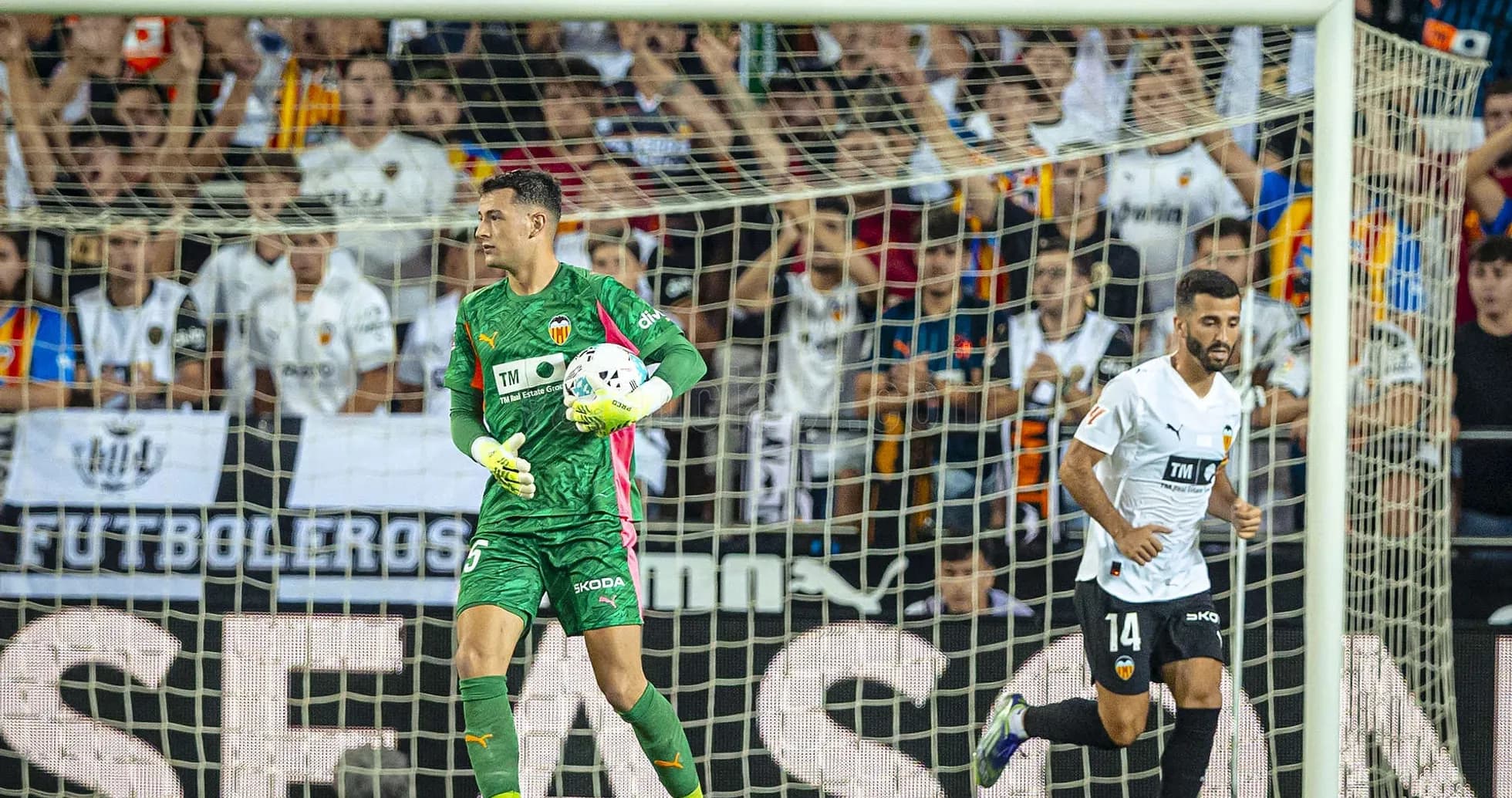 Portero de Valencia durante el partido