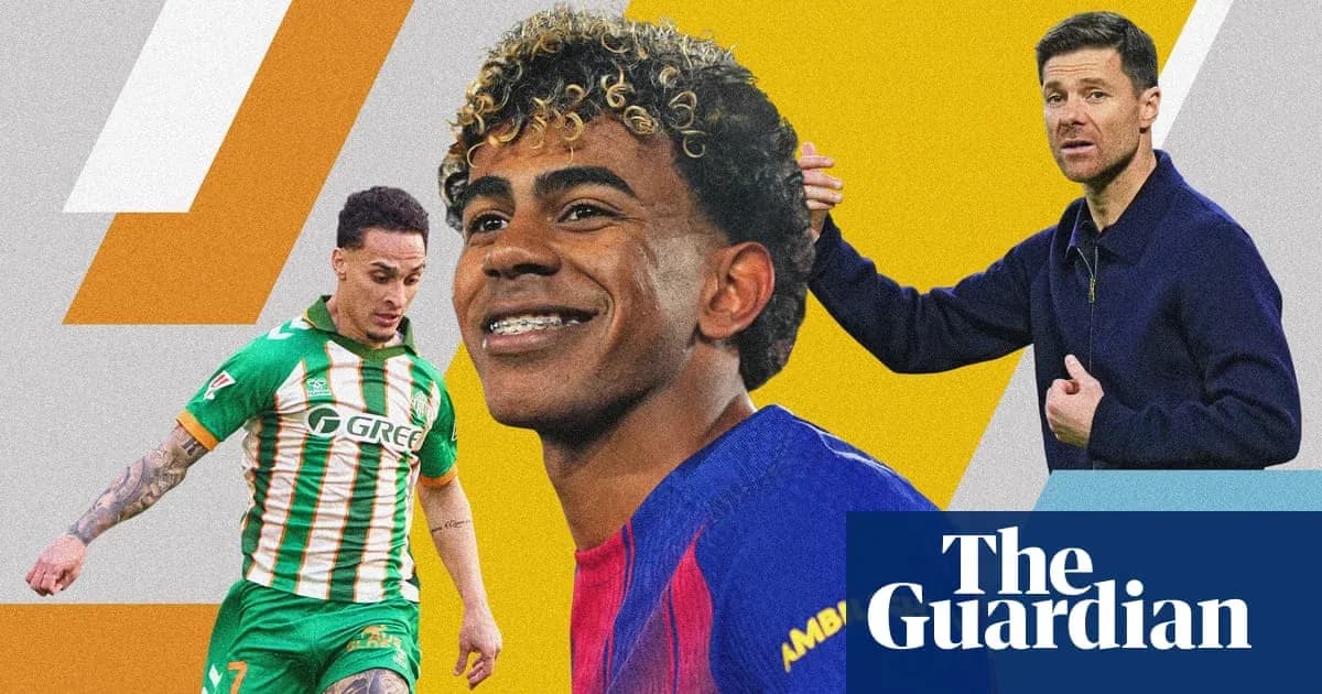 Jugadores y entrenador en un fondo colorido