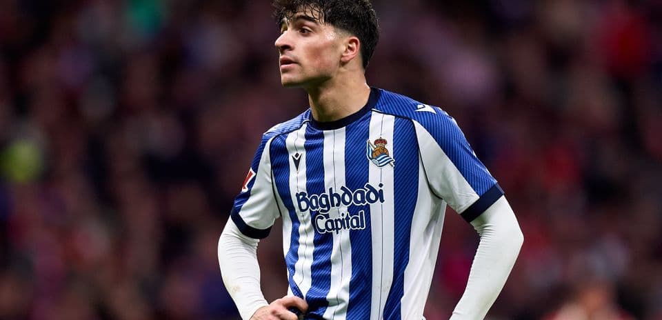 Jugador de la Real Sociedad en partido de fútbol