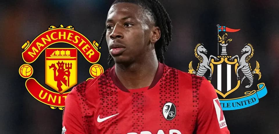 Jugador con camisetas de Bournemouth, Manchester United y Newcastle