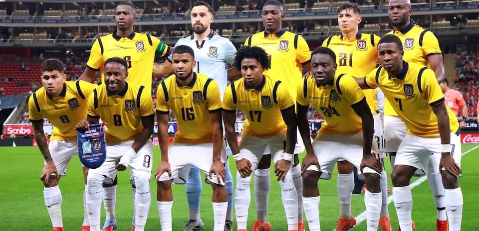 Equipo de Ecuador posando antes del partido