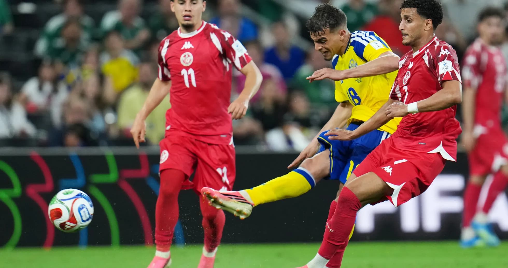 Jugadores de Suecia y Túnez en la Copa del Mundo