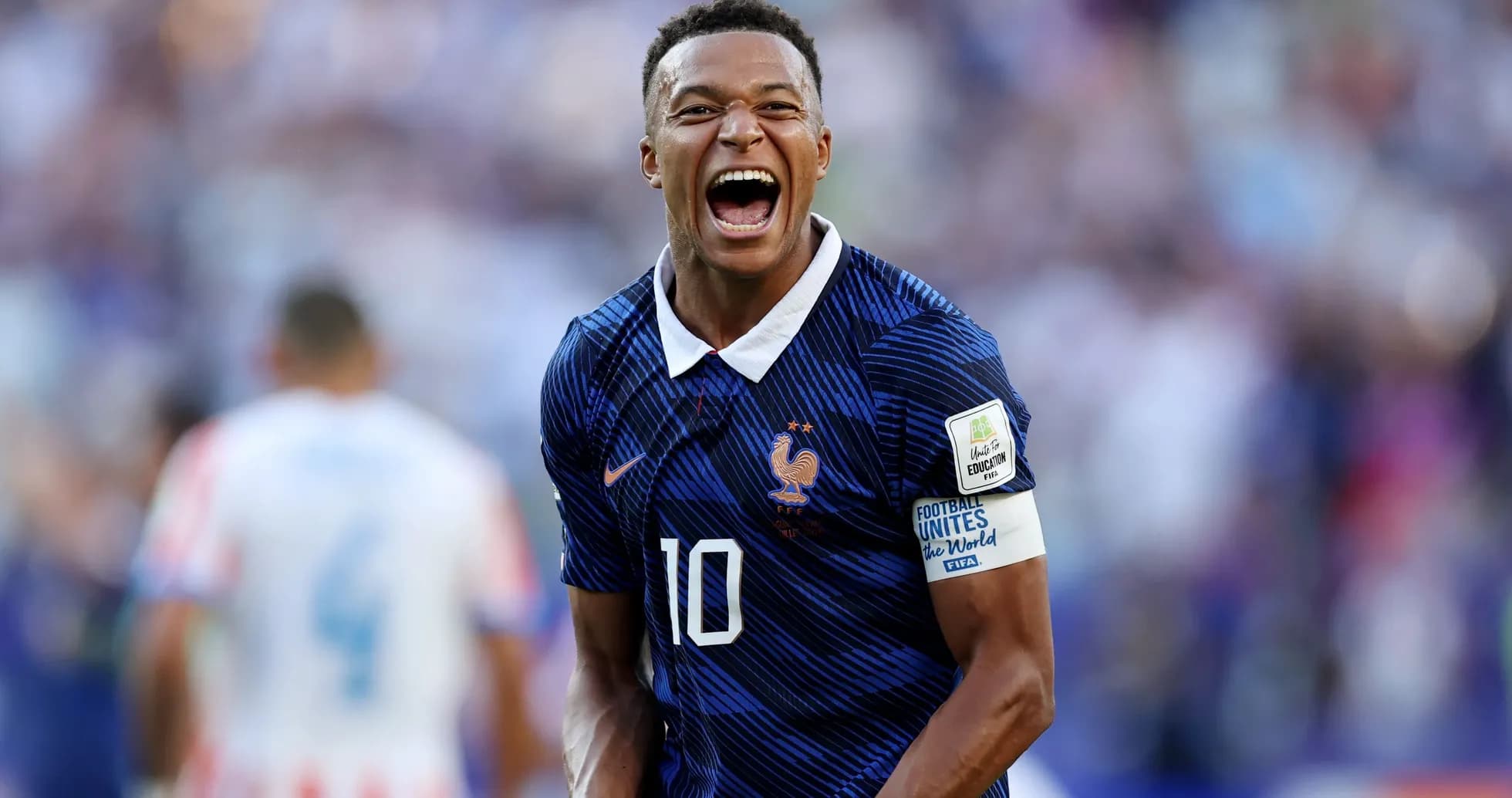 Jugador de Francia celebrando un gol en el partido