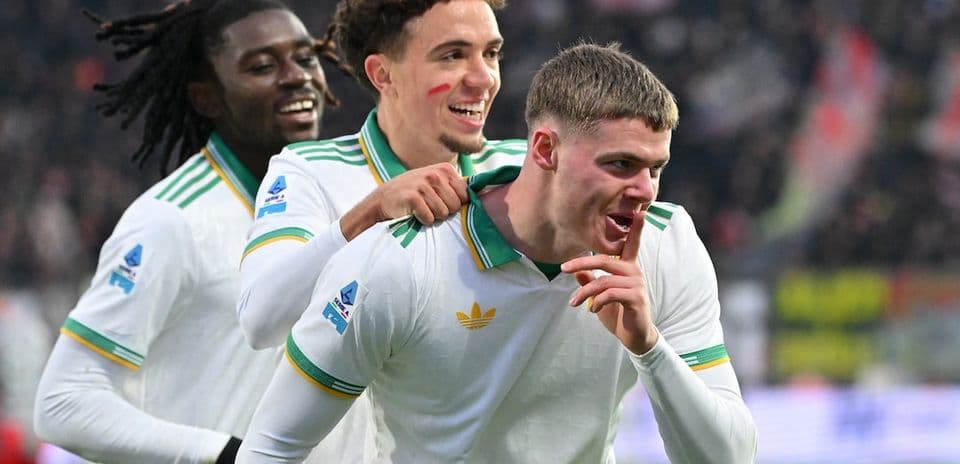 Jugadores celebrando un gol en la Serie A