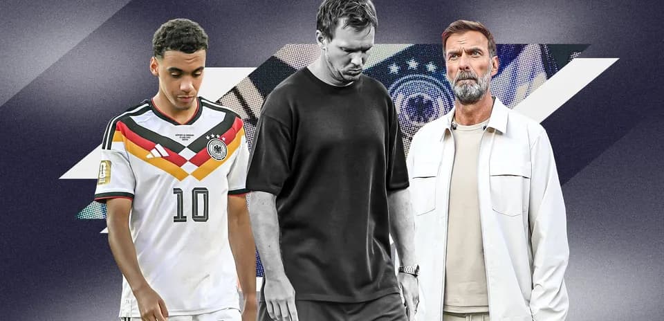 Tres hombres en primer plano, uno con camiseta de Alemania