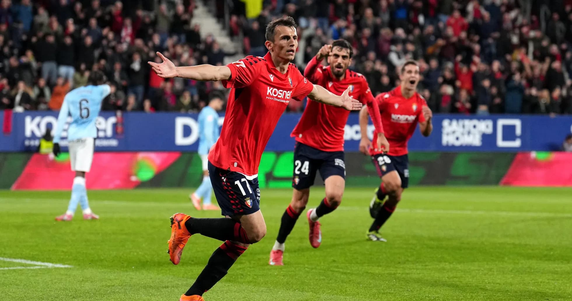 Jugador celebra un gol en partido de La Liga