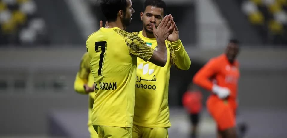 Jugadores de Al Wasl celebrando un gol