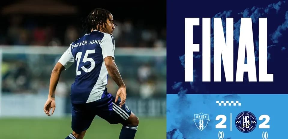 Parker John durante el partido de fútbol