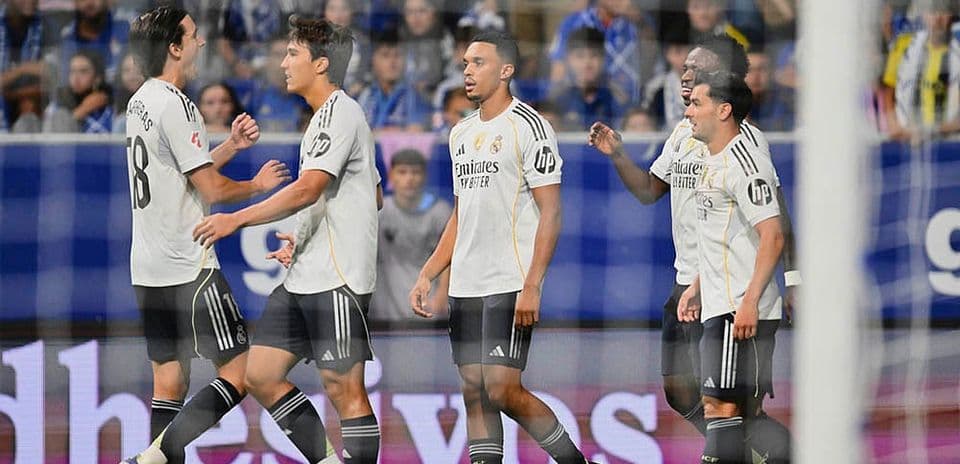 Jugadores del Real Madrid celebrando un gol