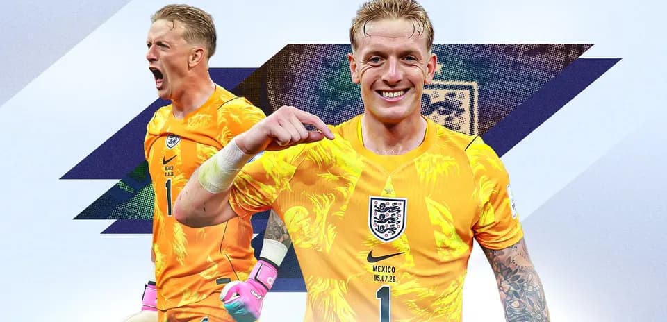 Portero de Inglaterra en uniforme amarillo sonriente