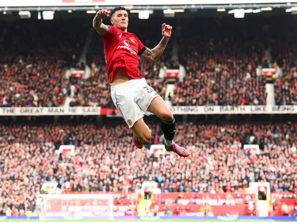 Jugador de Manchester United celebrando un gol