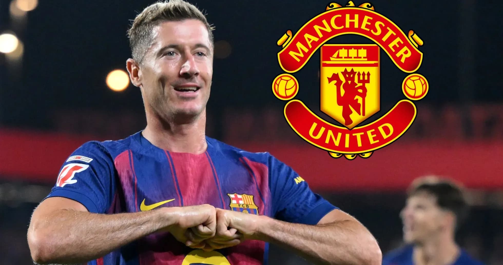 Jugador de Barcelona celebrando con logo de Manchester United
