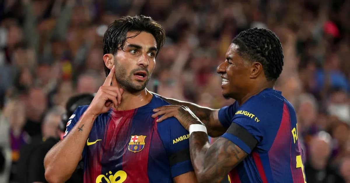 Jugadores de FC Barcelona celebrando un gol Jugadores de FC Barcelona celebrando un gol