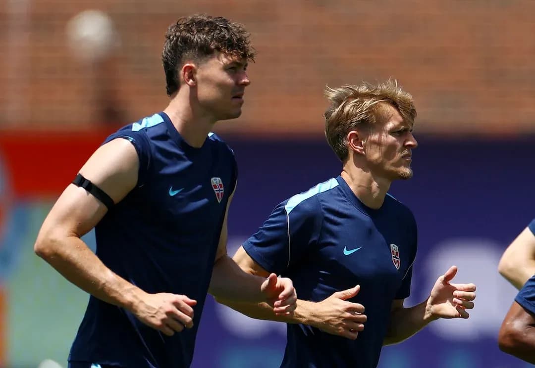 Dos jugadores noruegos entrenando para el Mundial Dos jugadores noruegos entrenando para el Mundial