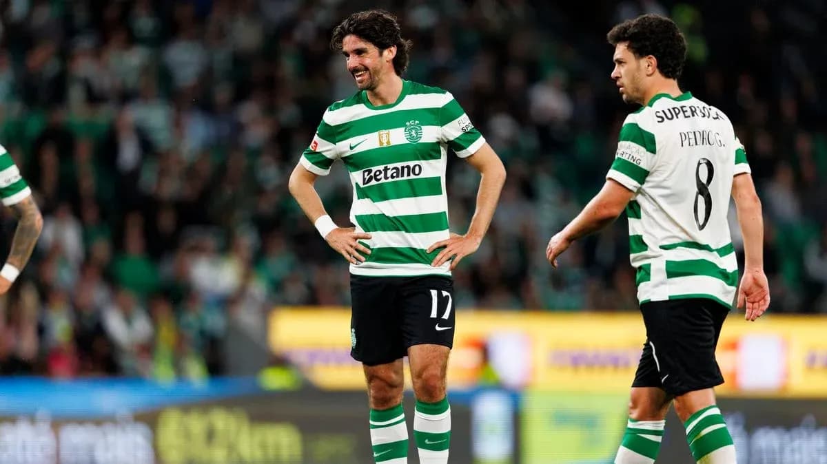 Jugadores de Sporting CP en el campo durante el partido Jugadores de Sporting CP en el campo durante el partido