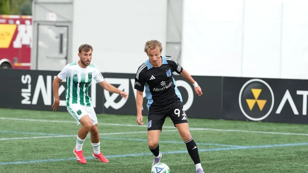 Jugador de Minnesota United II en acción Jugador de Minnesota United II en acción
