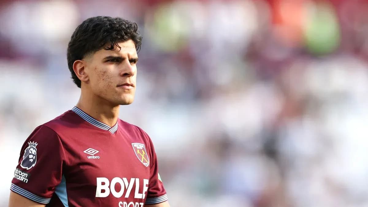Jugador de West Ham United en el campo Jugador de West Ham United en el campo