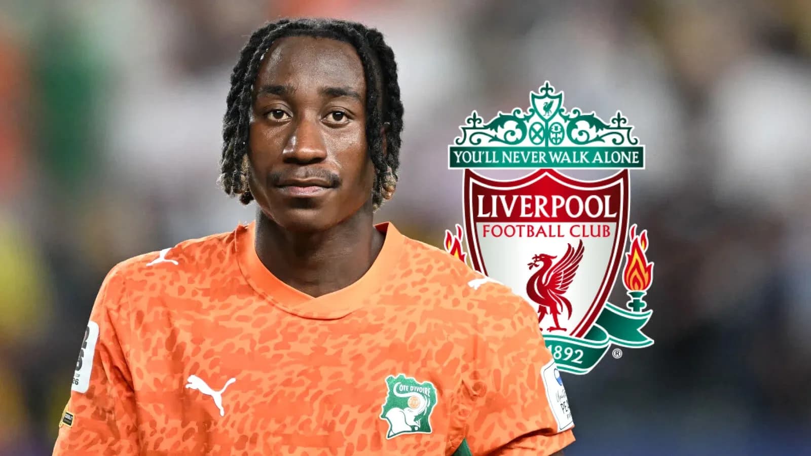 Portero con uniforme de Costa de Marfil y logo de Liverpool Portero con uniforme de Costa de Marfil y logo de Liverpool